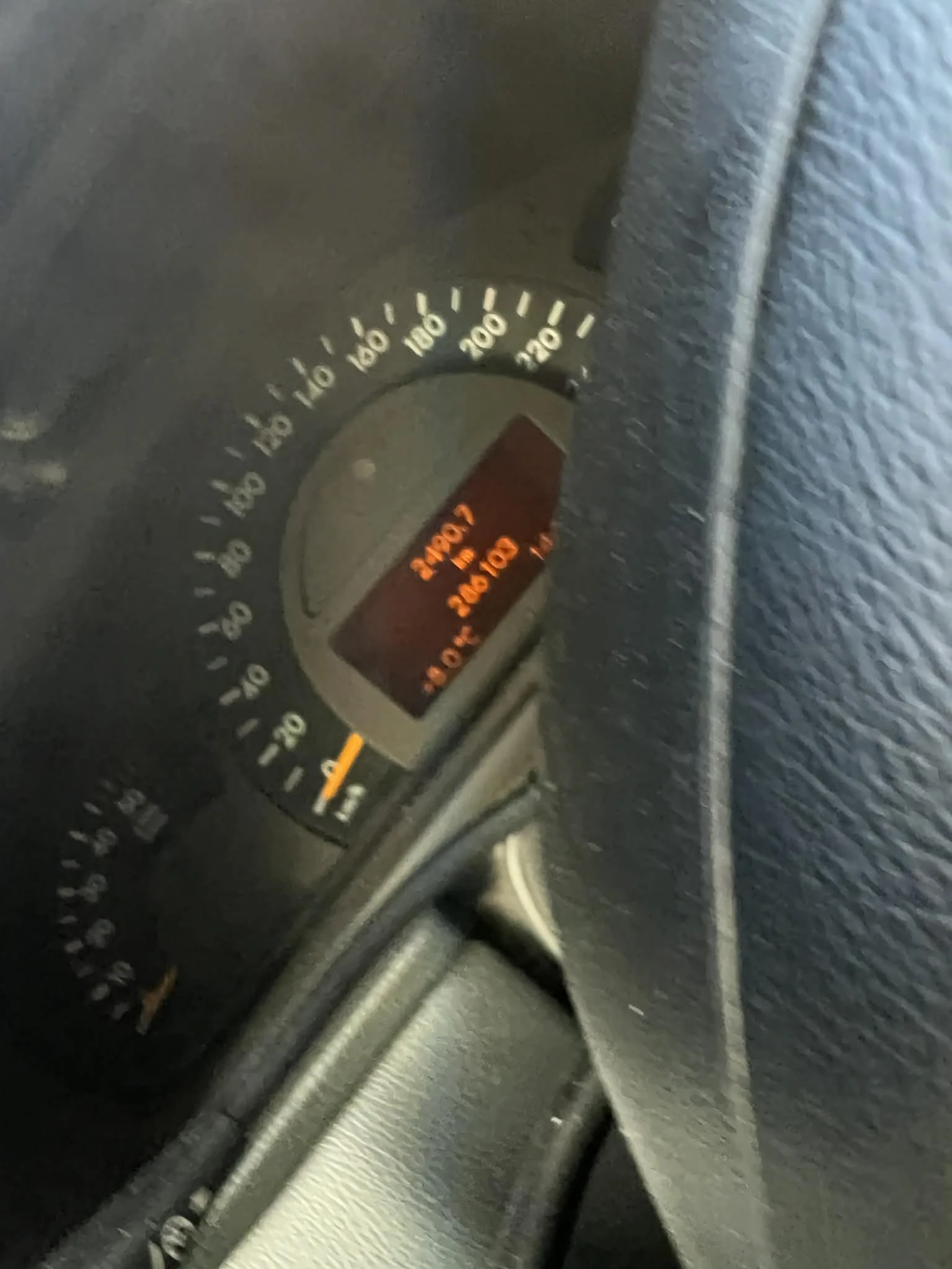 Mercedes-Benz 200 CDI | Mobile.bg   6