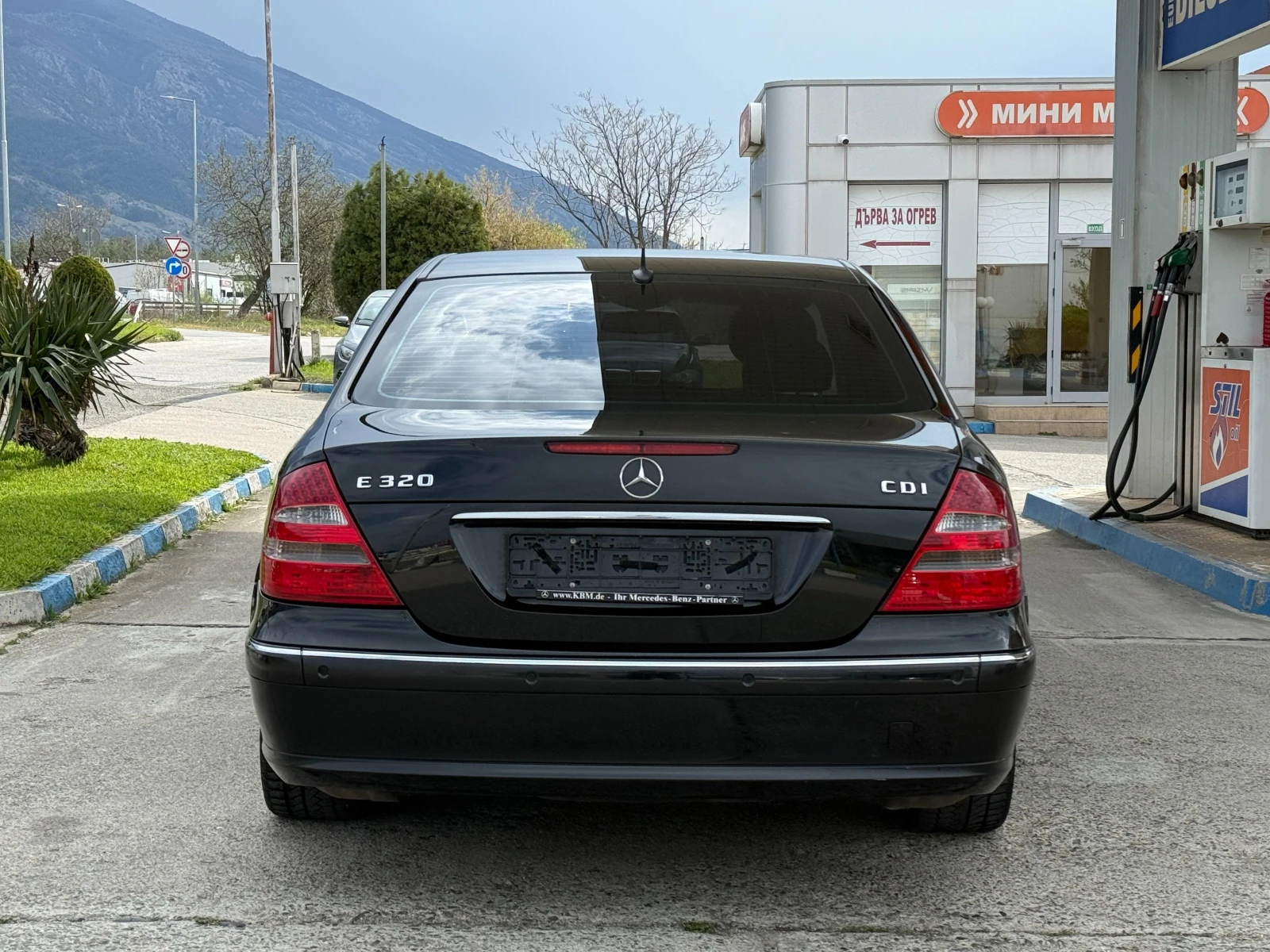 Mercedes-Benz E 320 Euro4/Avantgarde, снимка 5 - Автомобили и джипове - 54149755