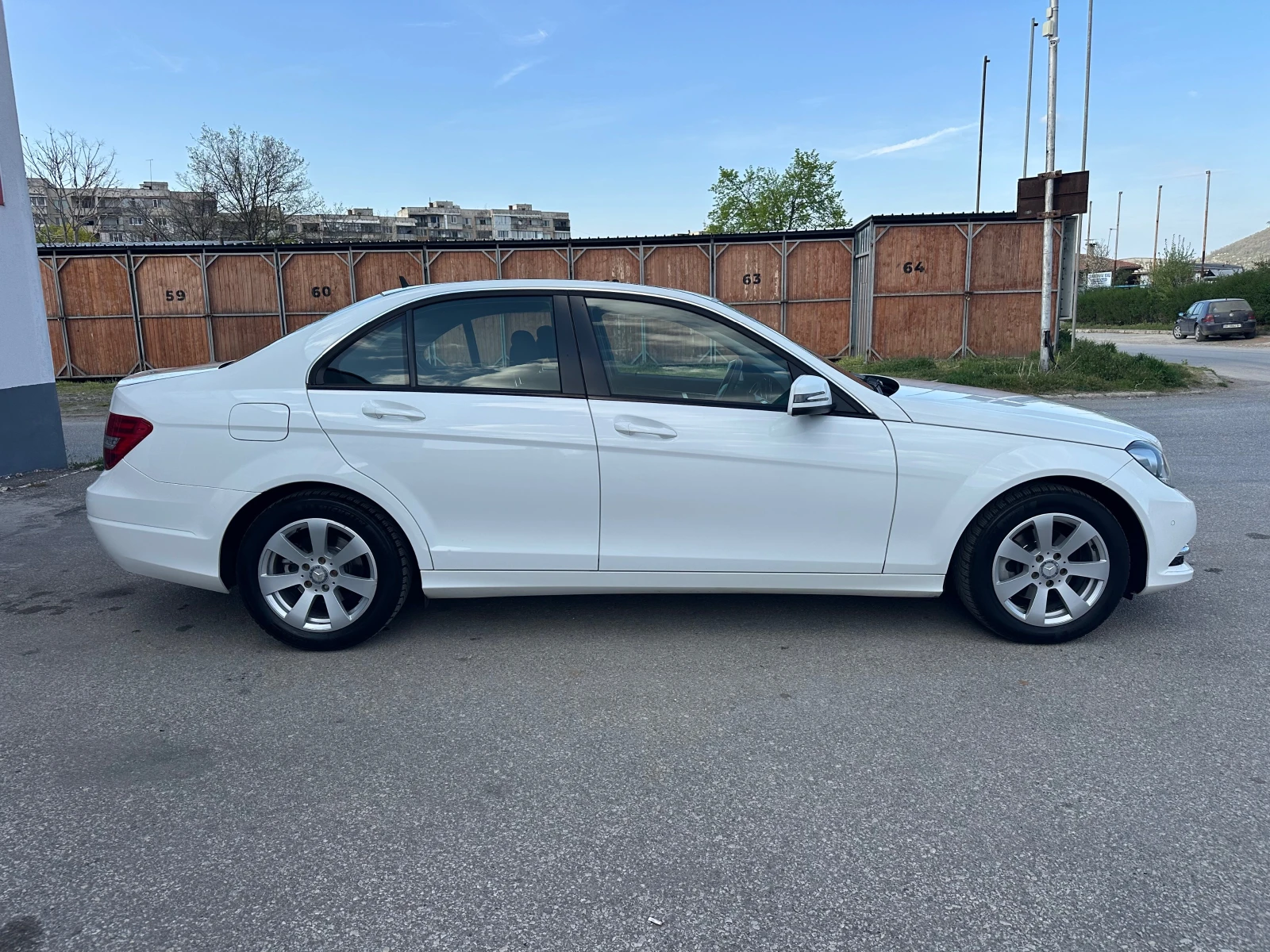 Mercedes-Benz C 200 CDI Face Lift Автоматик Италия, снимка 8 - Автомобили и джипове - 54230093
