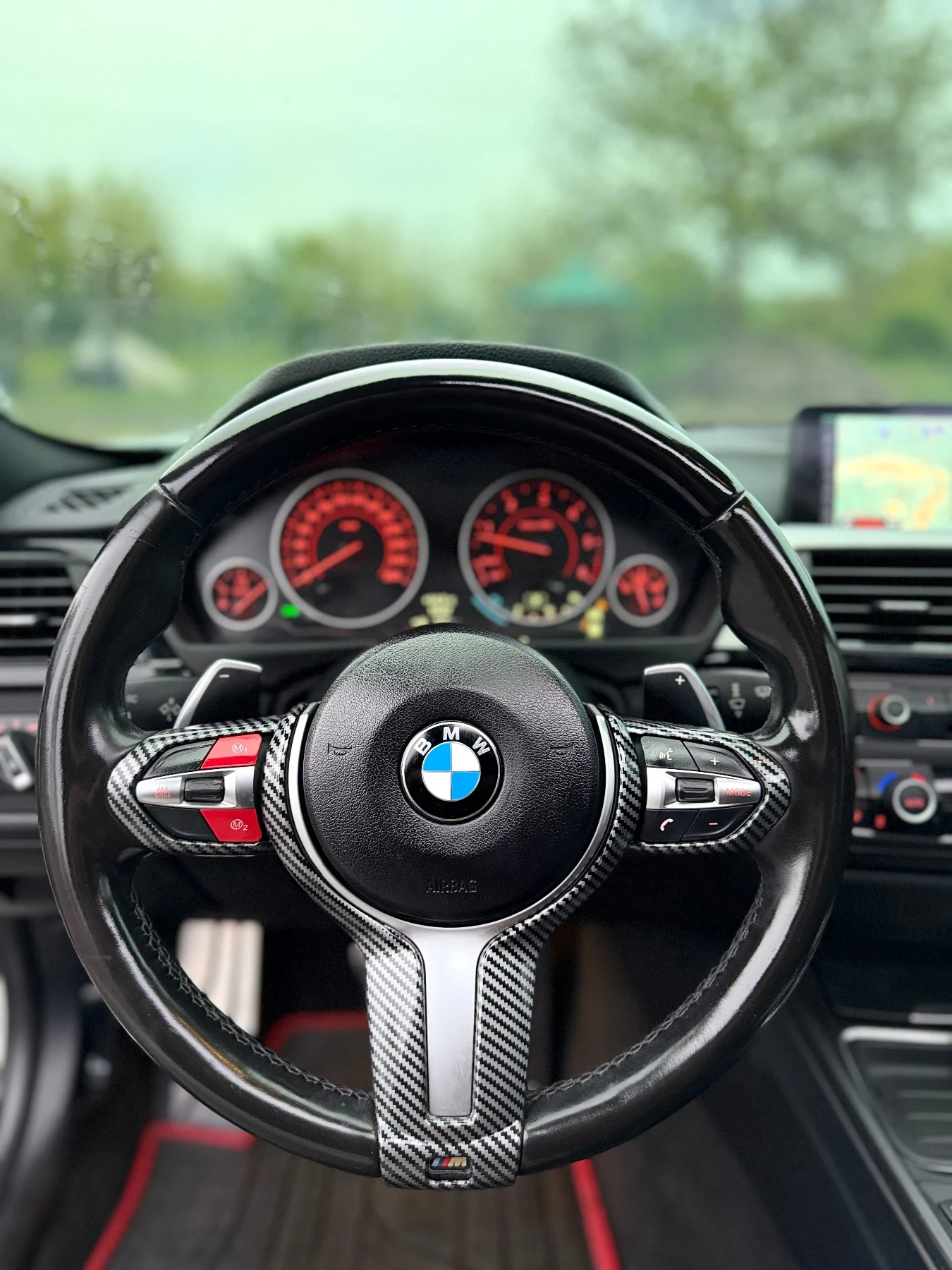 BMW 330 D M-Packet 258 к.с., снимка 12 - Автомобили и джипове - 54378374