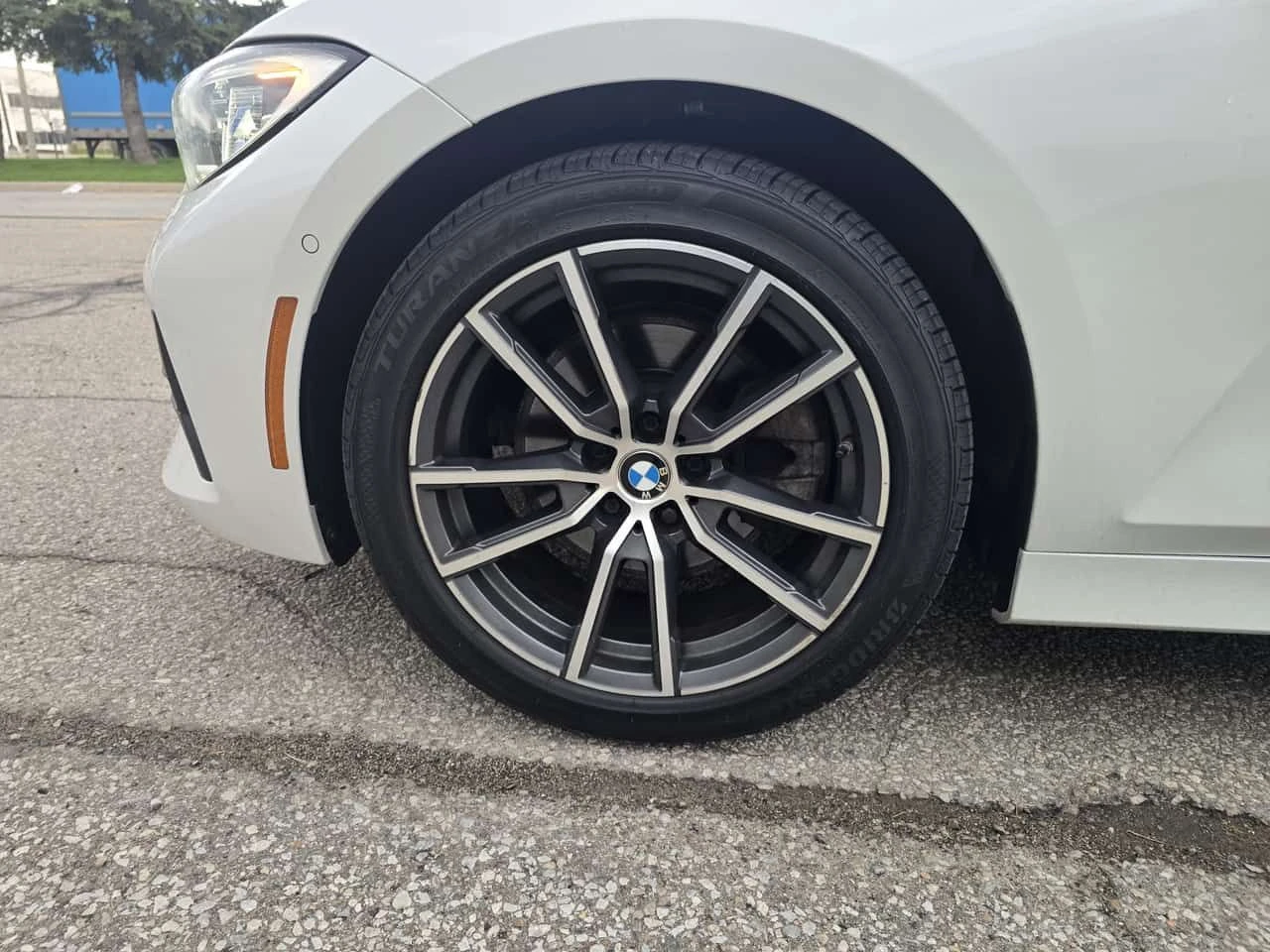 BMW 330 i xDrive/ДИСТРОНИК/ШИБИДАХ/360 КАМЕРИ, снимка 11 - Автомобили и джипове - 54387558