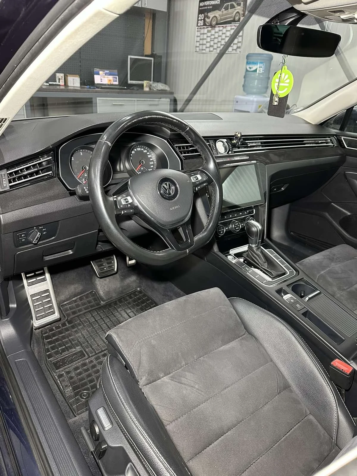 VW Passat, снимка 5 - Автомобили и джипове - 54388500