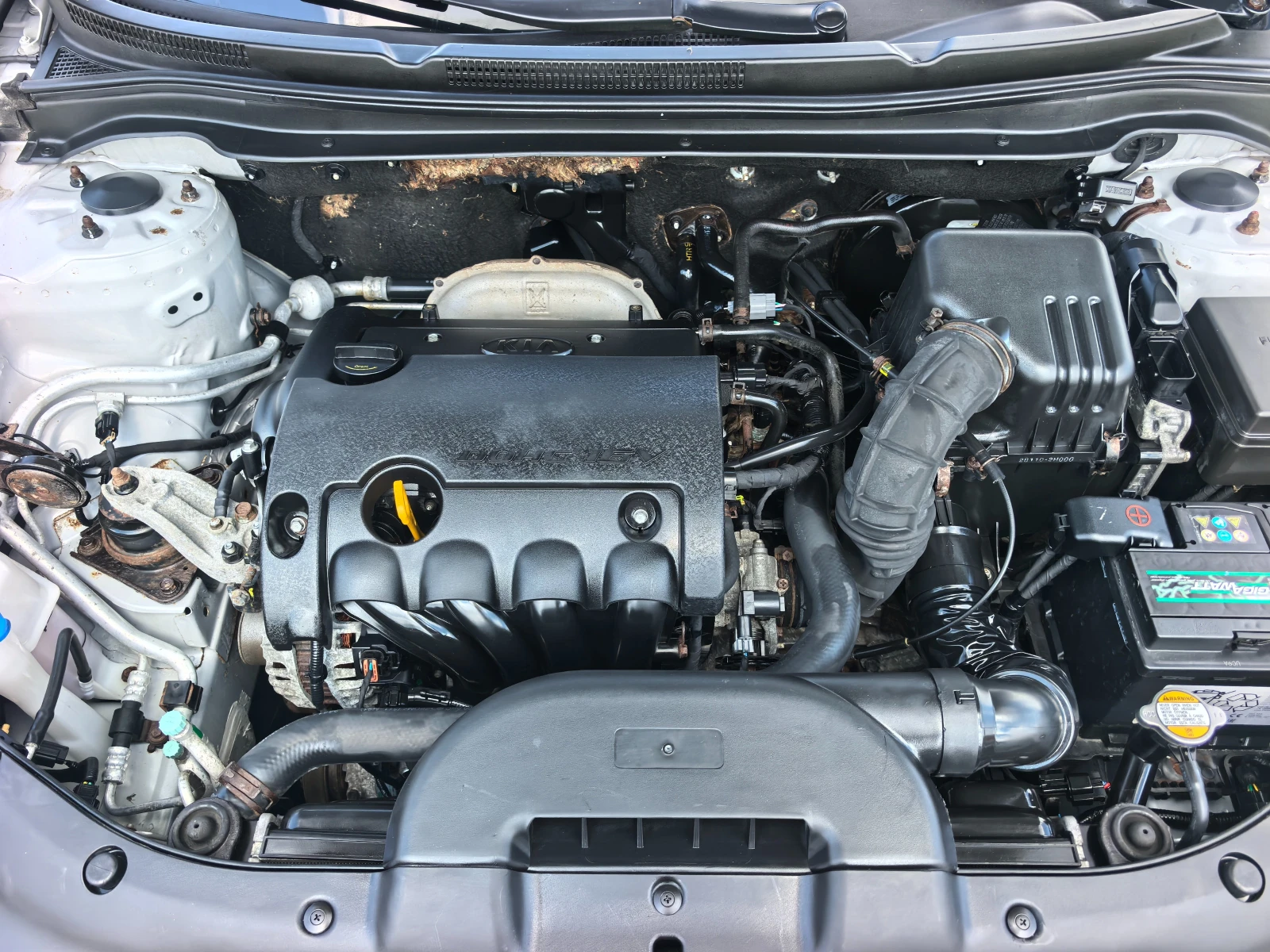 Kia Ceed 1.6i, снимка 15 - Автомобили и джипове - 54821978