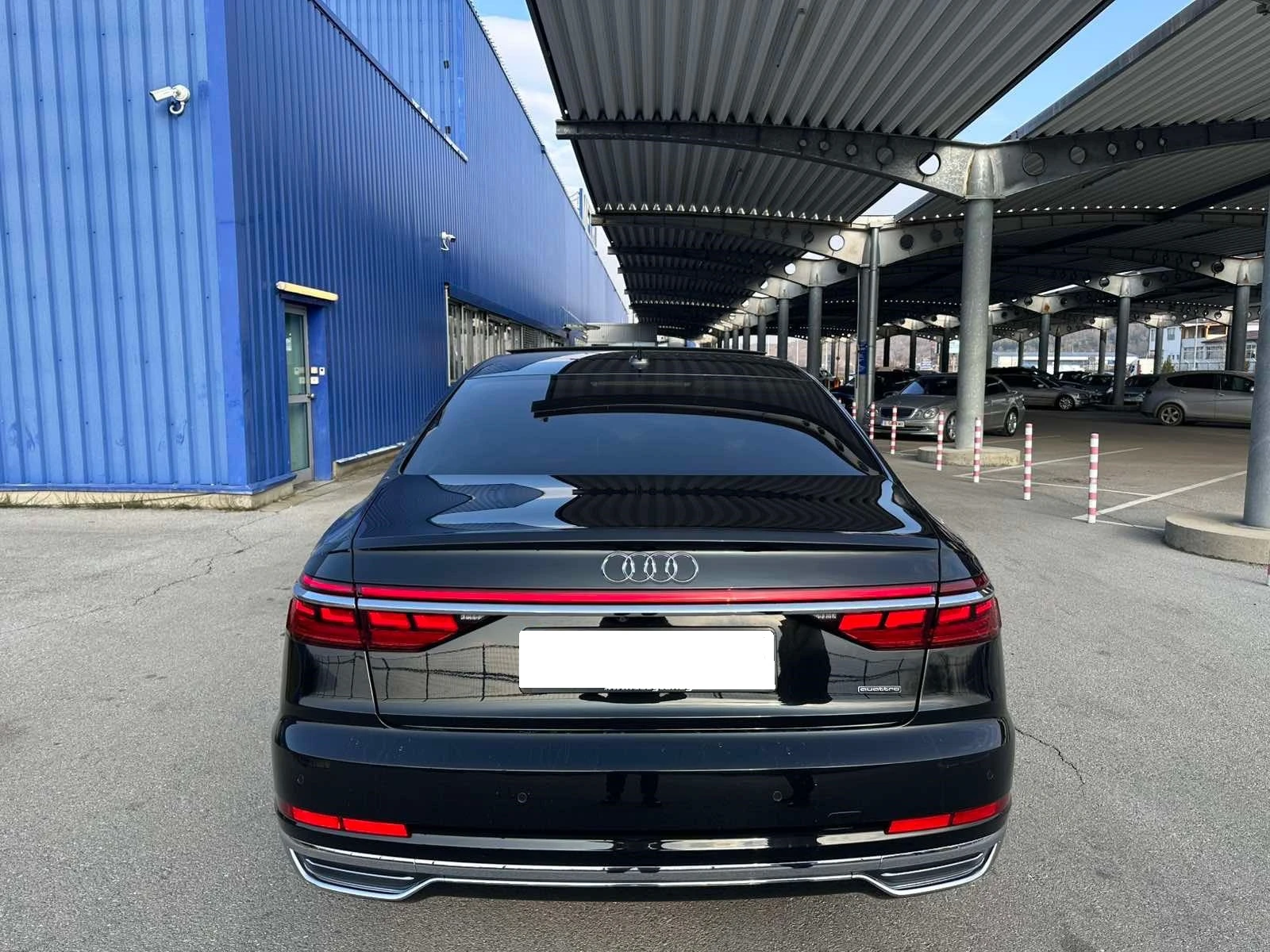 Audi A8 5.0TFSI 77 000км. ПЪЛНА СЕРВИЗНА ИСТОРИЯ* , снимка 4 - Автомобили и джипове - 55037723