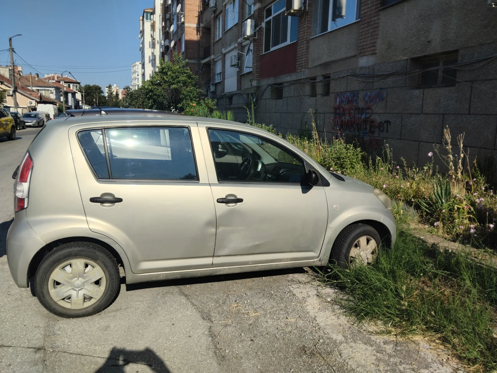 Daihatsu Sirion 1.0 12V