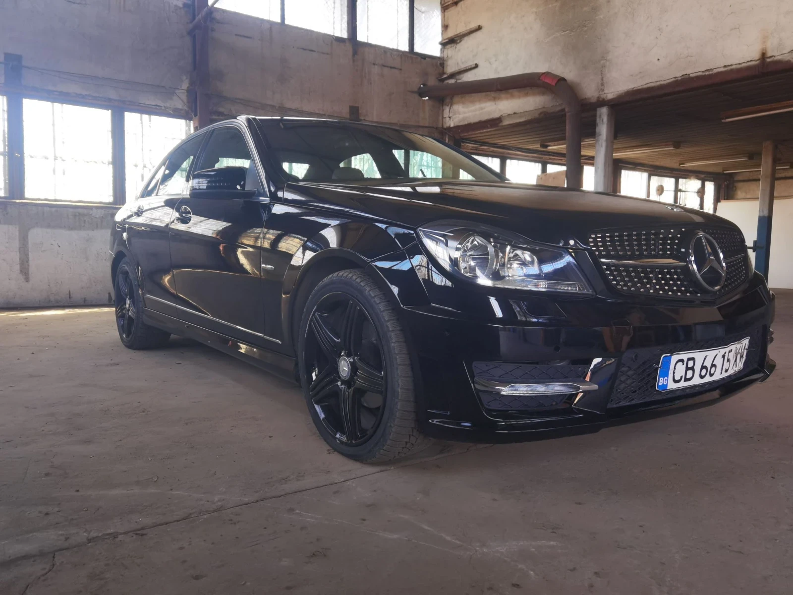 Mercedes-Benz C 180 W204, снимка 2 - Автомобили и джипове - 55341536