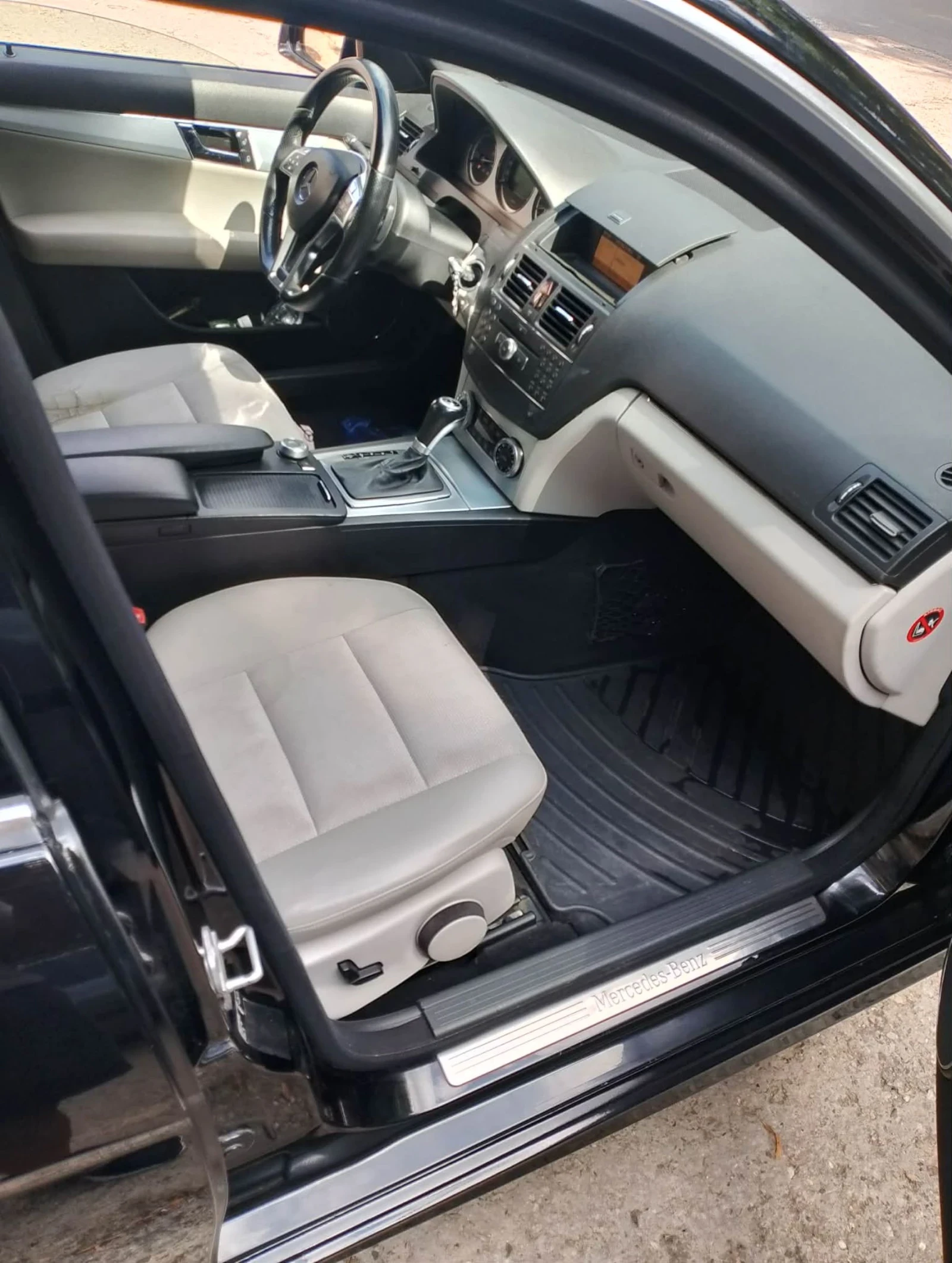 Mercedes-Benz C 180 Компресор АМГ - Пакет, снимка 10 - Автомобили и джипове - 55341536