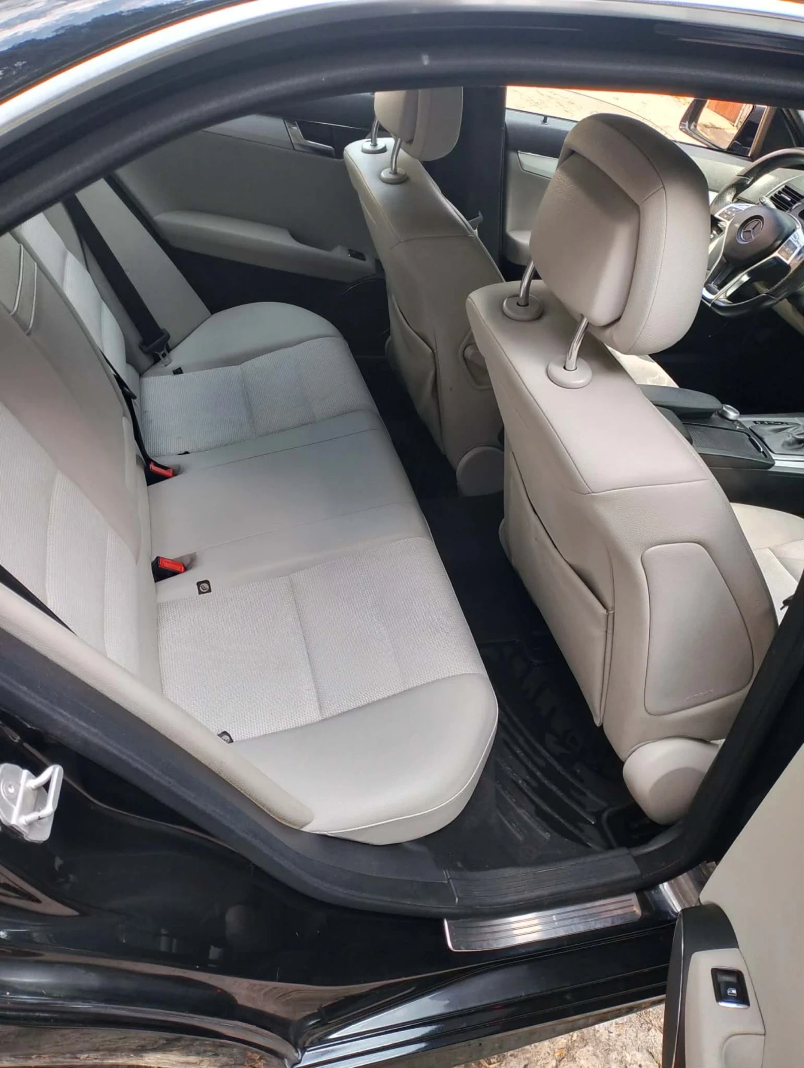 Mercedes-Benz C 180 Компресор АМГ - Пакет, снимка 7 - Автомобили и джипове - 55341536