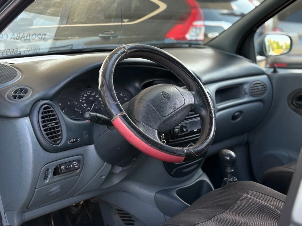Renault Scenic, снимка 6 - Автомобили и джипове - 55402705