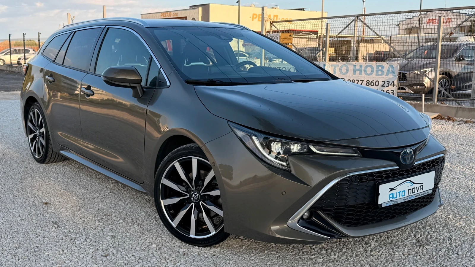 Toyota Corolla Touring Sports/2.0/Hybrid/Lounge/БЕЗ АНАЛОГ