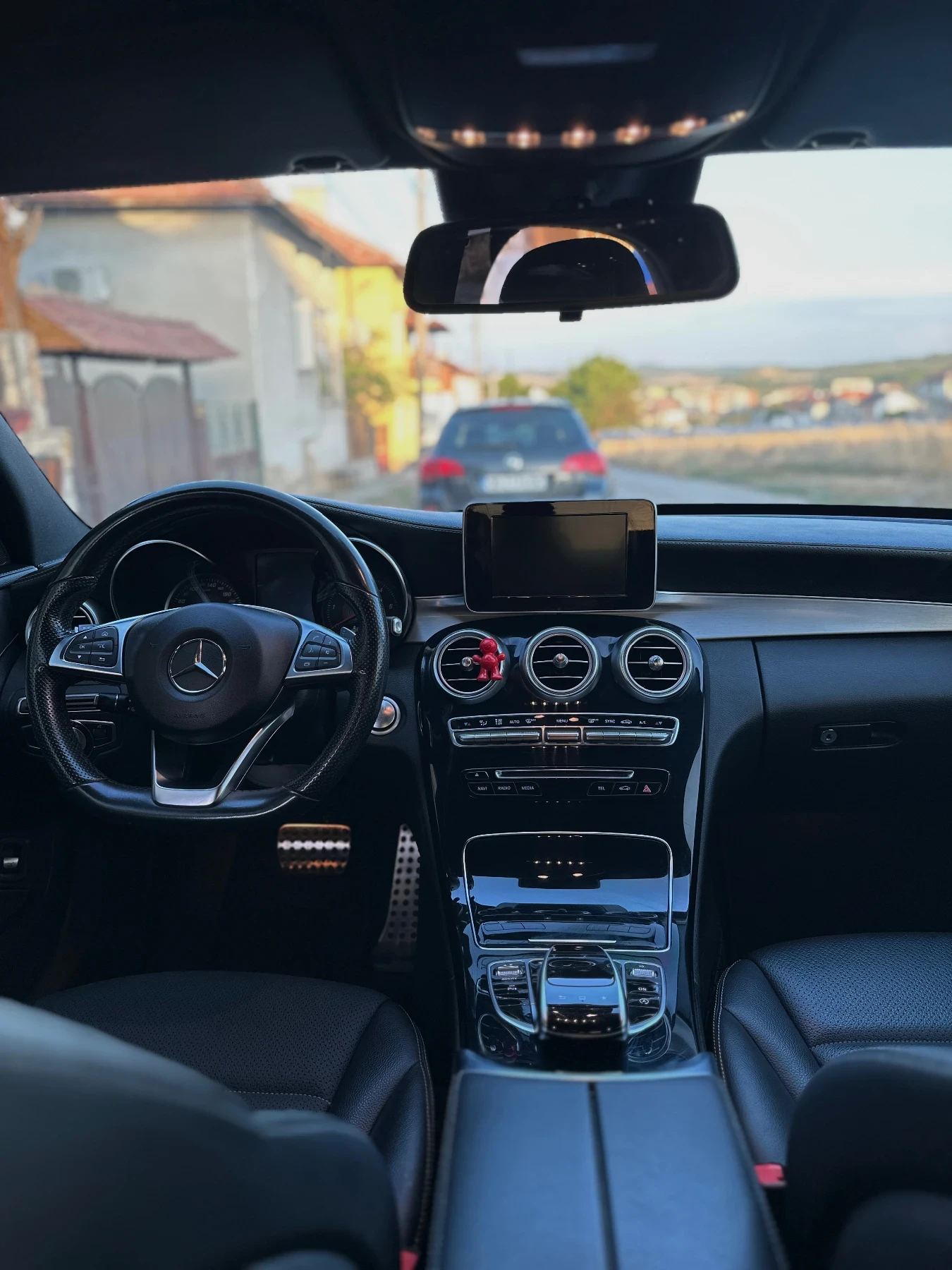 Mercedes-Benz C 220 AMG Line * Реални км , снимка 10 - Автомобили и джипове - 56132042