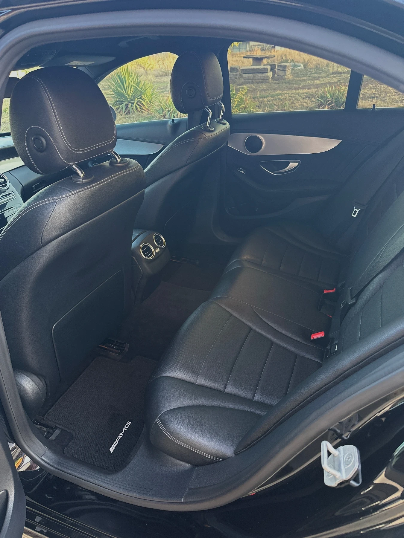Mercedes-Benz C 220 AMG Line * Реални км , снимка 11 - Автомобили и джипове - 56132042