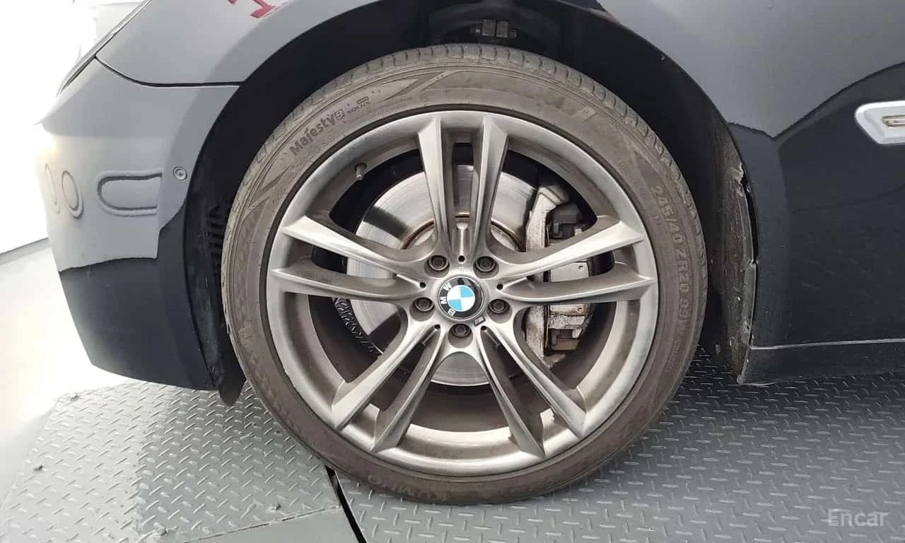 BMW 750 * 750Li M Sports * ЦЕНА ДО БГ, снимка 5 - Автомобили и джипове - 56296526