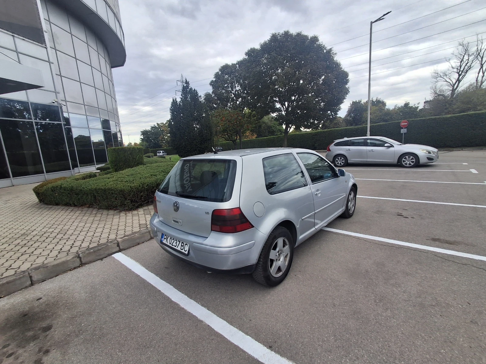 VW Golf, снимка 4 - Автомобили и джипове - 56519641