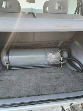 Toyota Rav4, снимка 3 - Автомобили и джипове - 53134744