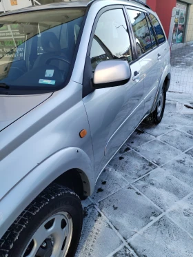 Toyota Rav4, снимка 12 - Автомобили и джипове - 53134744