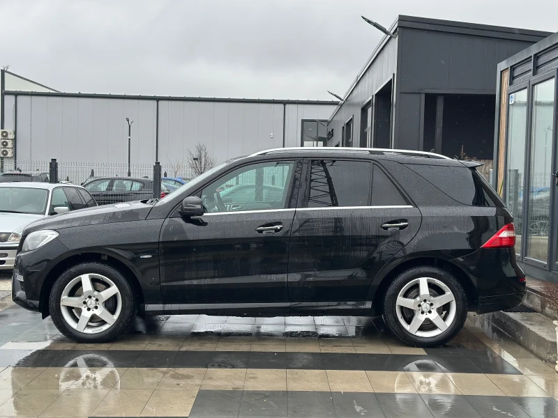 Mercedes-Benz ML 350 * Amg Line* Distronic* Keyless* HarmanKardon* Пано, снимка 6 - Автомобили и джипове - 49163052