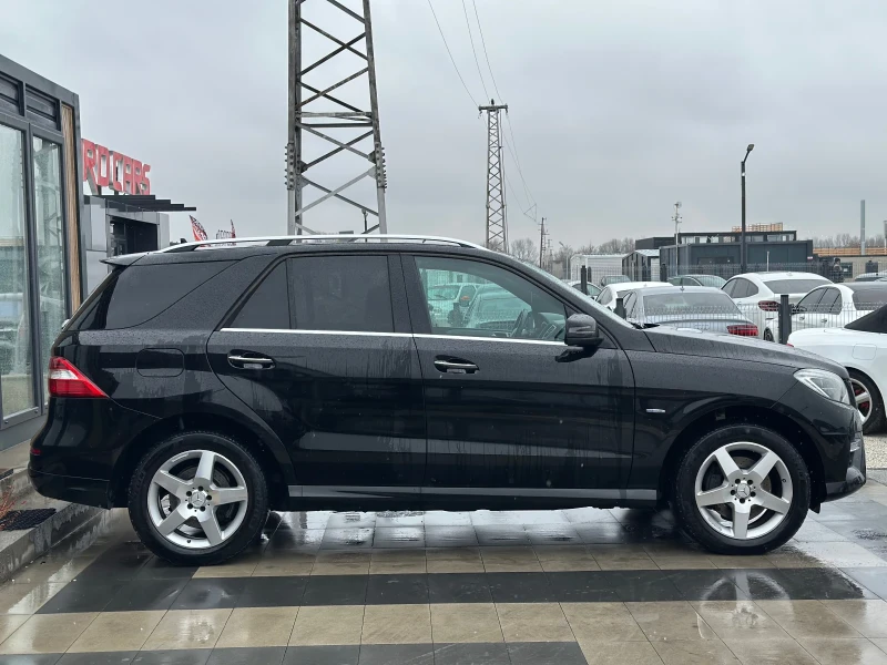 Mercedes-Benz ML 350 * Amg Line* Distronic* Keyless* HarmanKardon* Пано, снимка 7 - Автомобили и джипове - 49163052