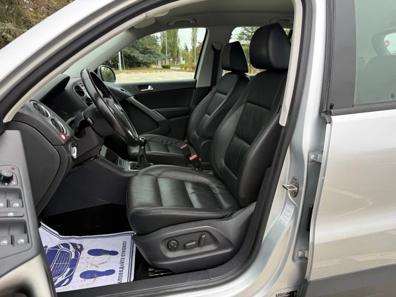 VW Tiguan 2.0TDI///4X4///Trend&Fun///Кожа///Top///, снимка 10 - Автомобили и джипове - 51986864
