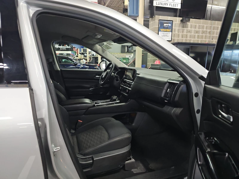 Nissan Pathfinder * S* 4X4, снимка 15 - Автомобили и джипове - 52565494