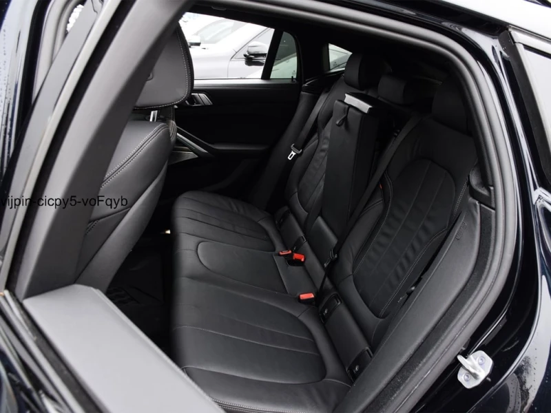 BMW X6 * xDrive40i Bowers & Wilkins/No Accident/1 Owner/C, снимка 15 - Автомобили и джипове - 52726276