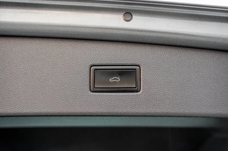 VW Tiguan VW Tiguan 2.0TDI/DSG/HIGHLINE/4MOTION/SCR/DIGITAL, снимка 16 - Автомобили и джипове - 52979249