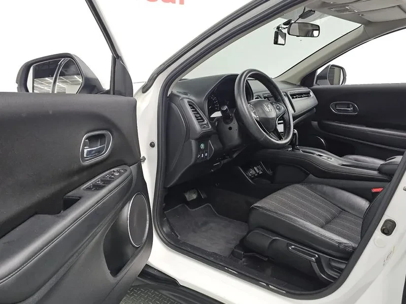 Honda Hr-v 1.8, снимка 10 - Автомобили и джипове - 56112325