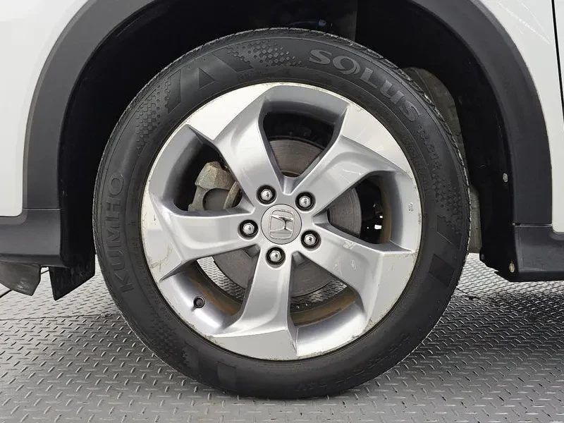 Honda Hr-v 1.8, снимка 5 - Автомобили и джипове - 56112325