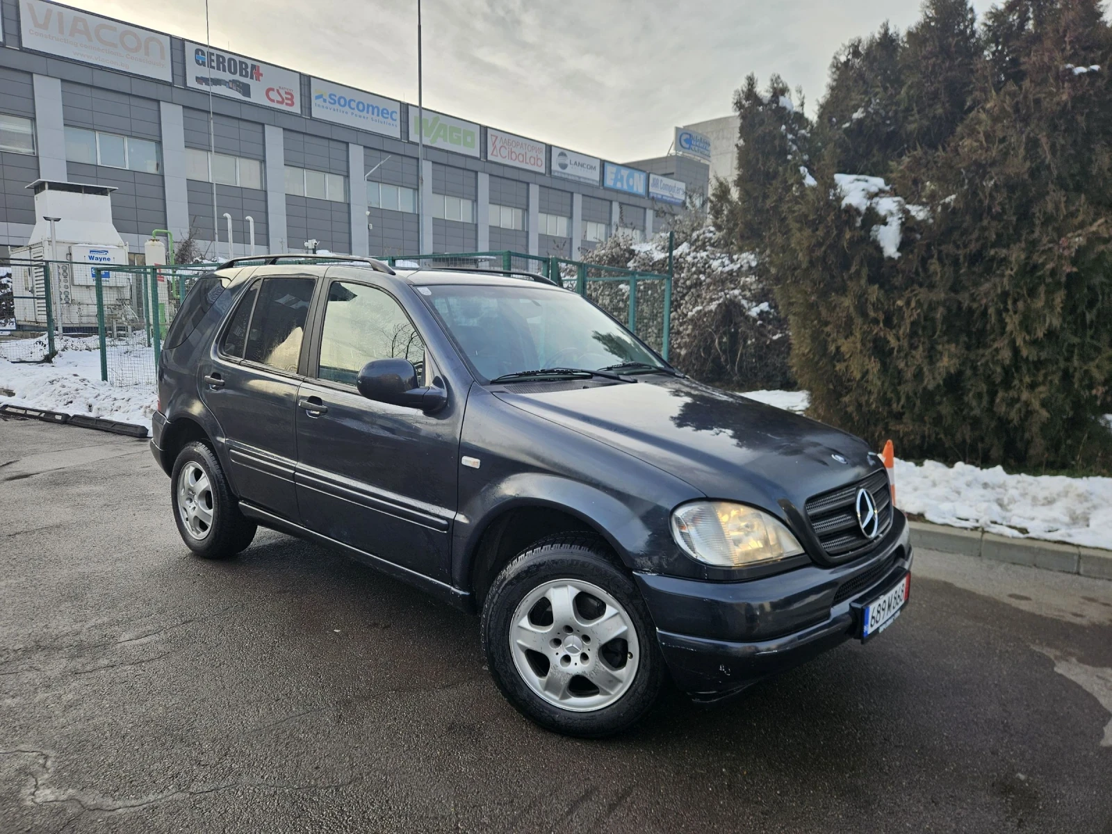Mercedes-Benz ML 320 3.2 V6 / автомат - изображение 2