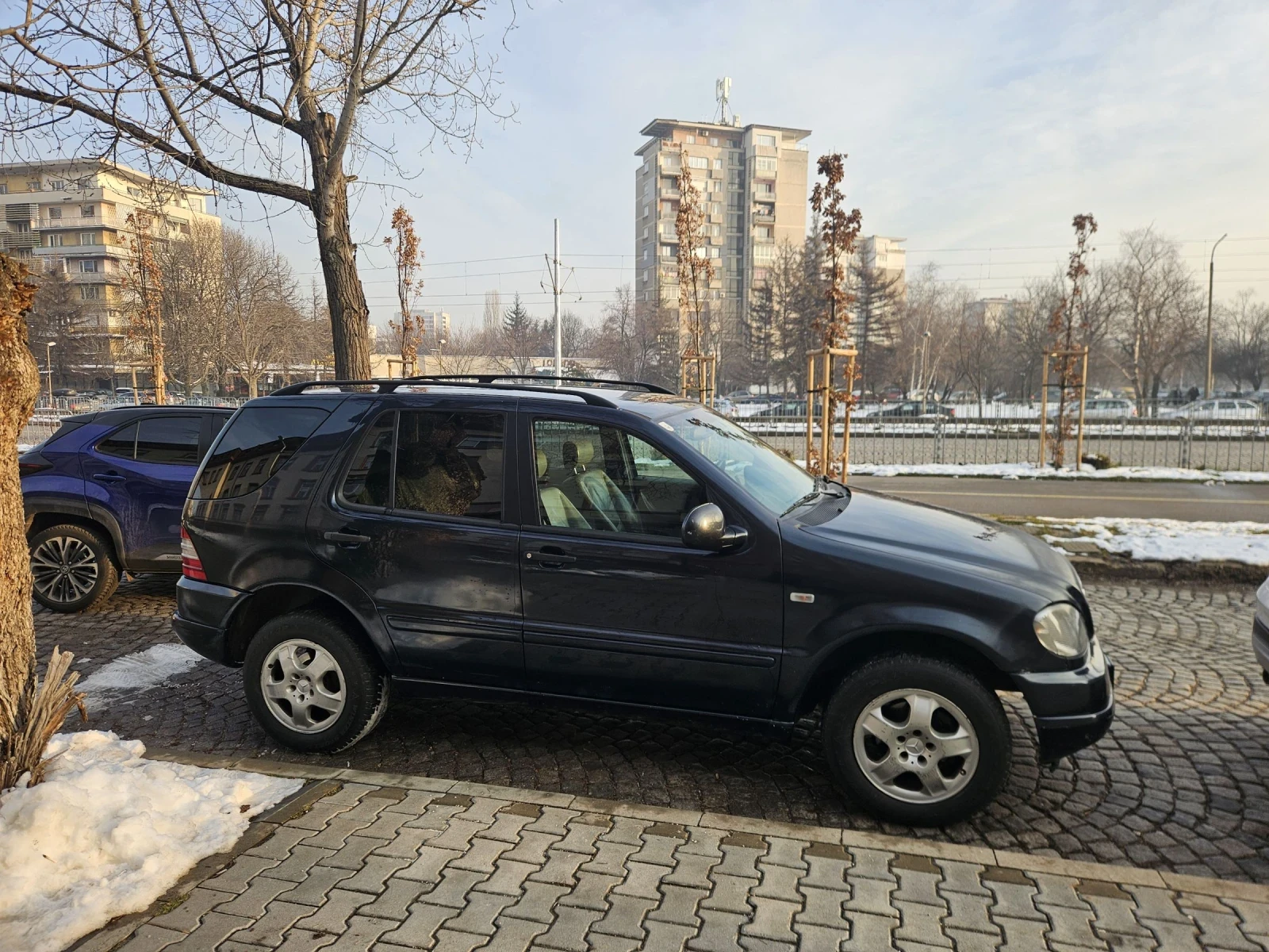 Mercedes-Benz ML 320 3.2 V6 / автомат - изображение 5