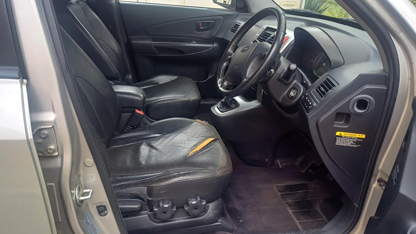 Hyundai Tucson 2, 0 CRDI 4×4 - изображение 8