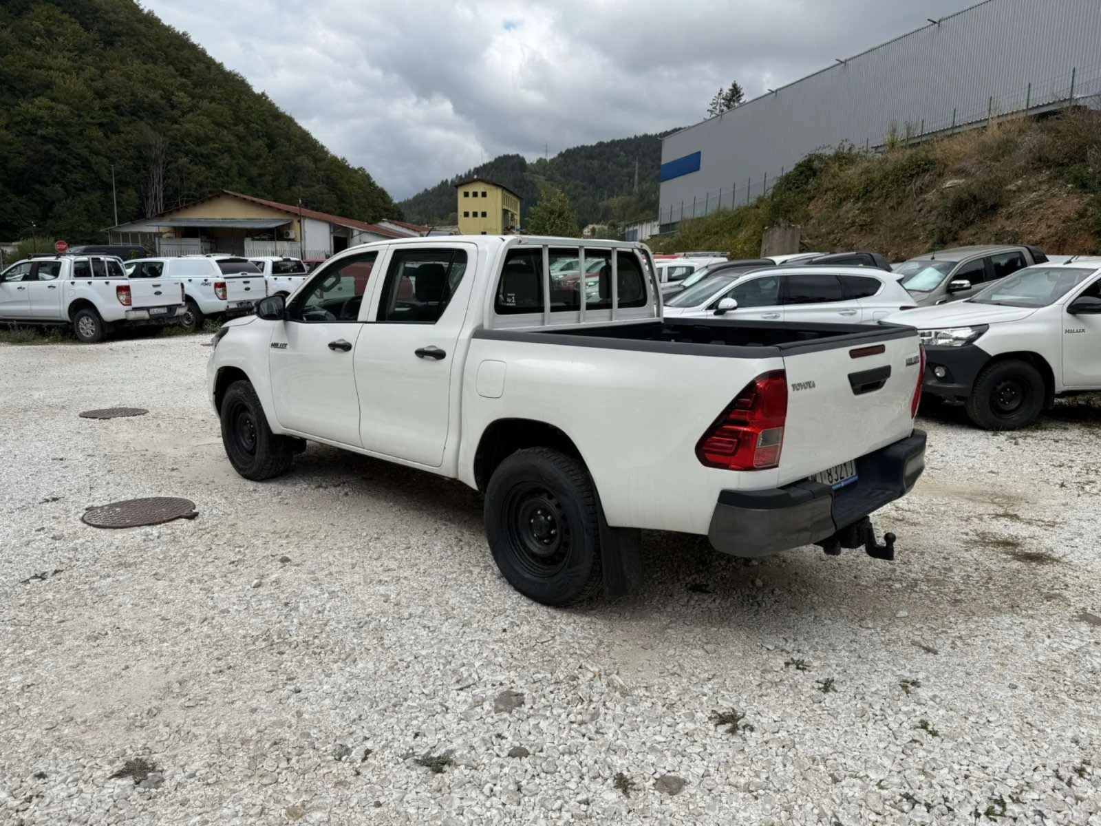 Toyota Hilux WHITE PEARL 2021 - изображение 6
