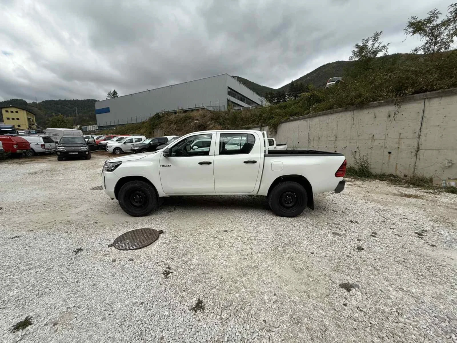 Toyota Hilux WHITE PEARL 2021 - изображение 7