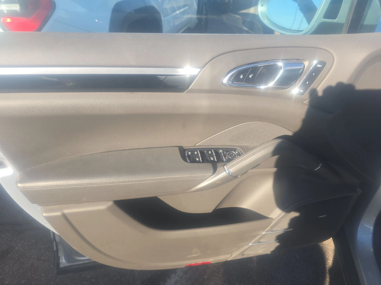 Porsche Cayenne S* PDK* ПОДГРЕВ* ОБДУХВАНЕ* 360КАМЕРА* ПАНОРАМА* , снимка 7 - Автомобили и джипове - 53916559