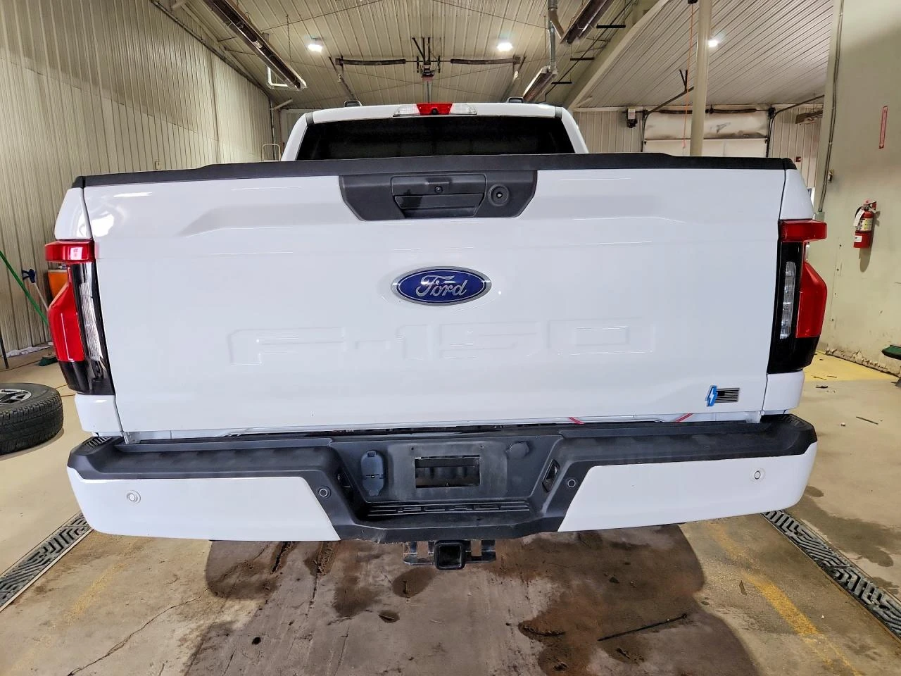 Ford F150 Lightning Pro, снимка 6 - Автомобили и джипове - 54374822