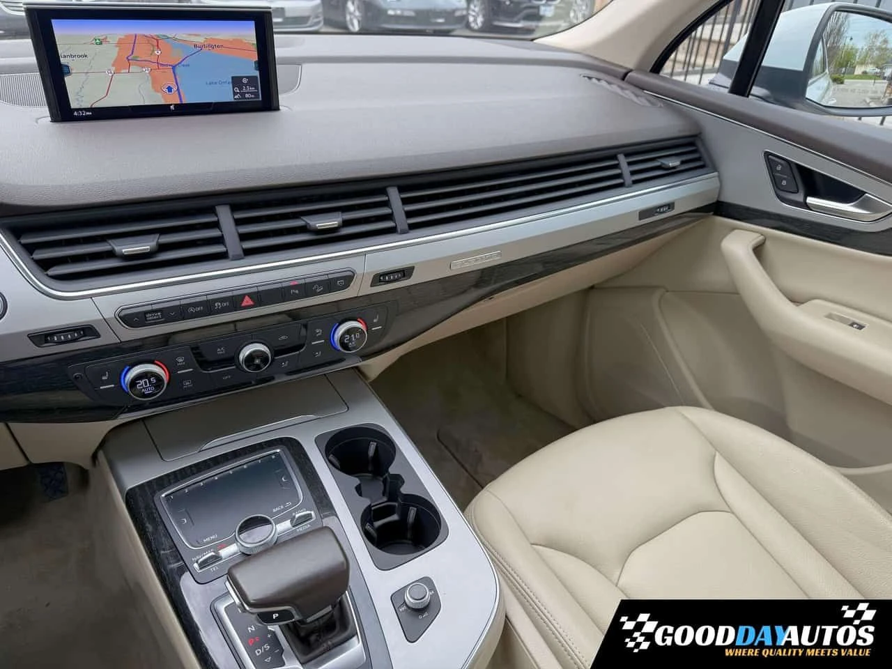 Audi Q7 * QUATTRO PREMIUM 7 PASS NAV PANO CLEAN CARFAX MIN, снимка 15 - Автомобили и джипове - 54833858