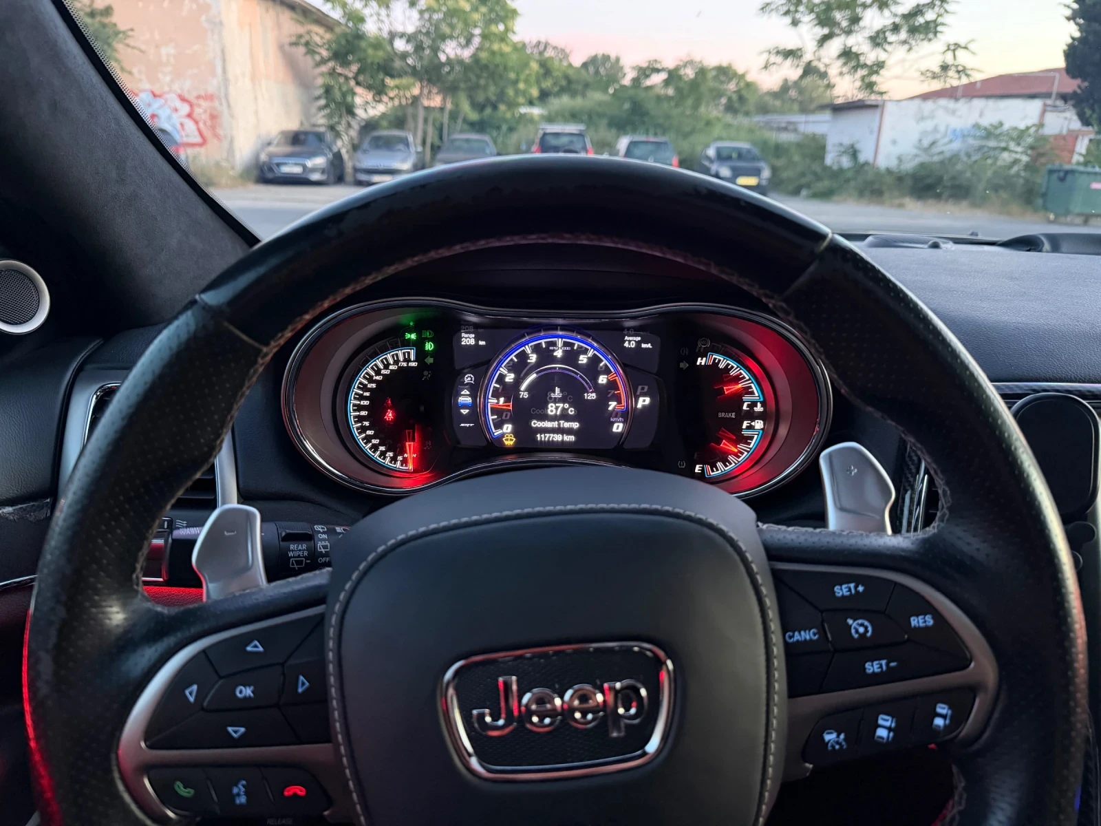 Jeep Grand cherokee Jeep Grand Cherokee 6.4 SRT 2017, снимка 17 - Автомобили и джипове - 54974764