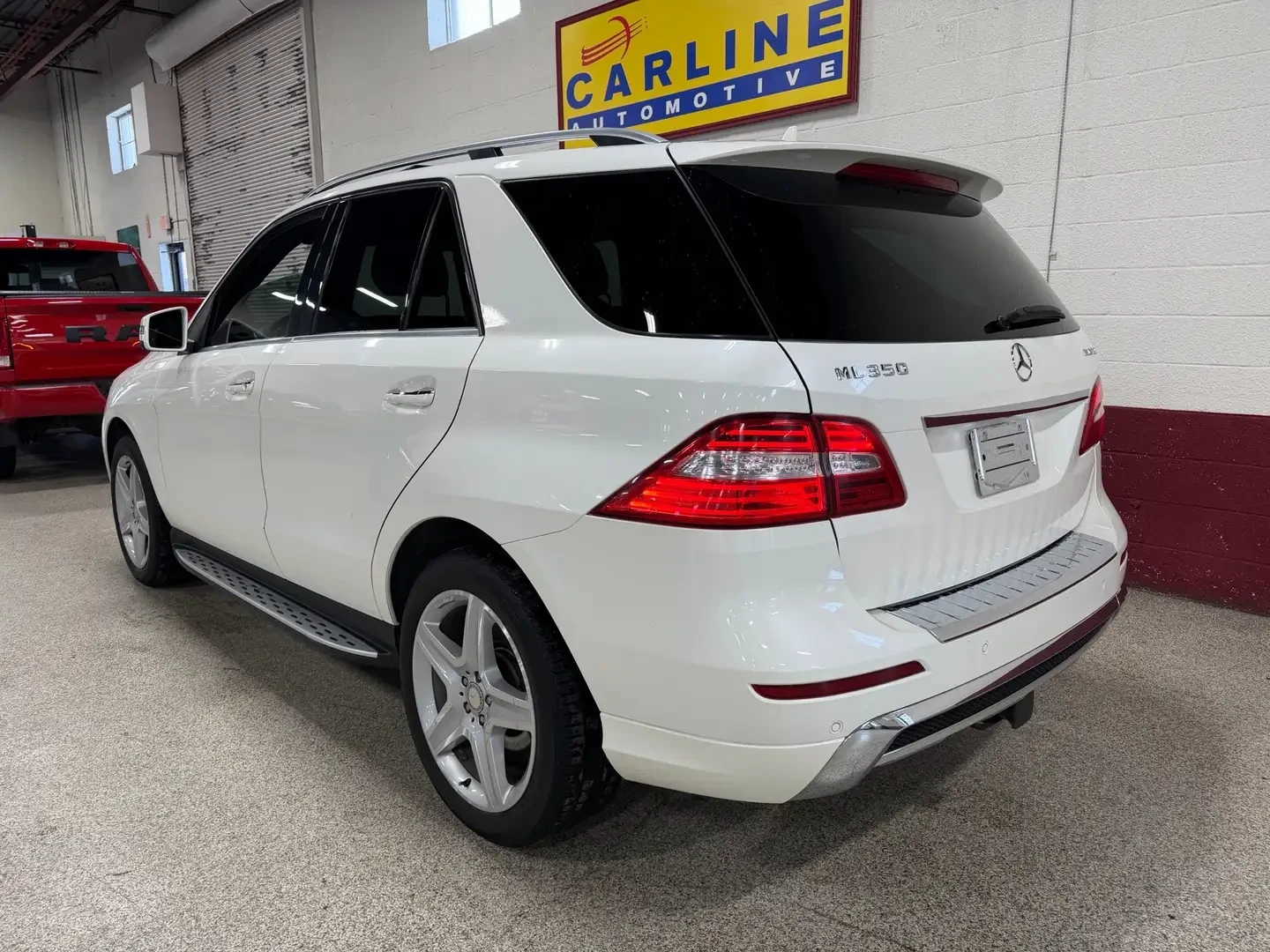 Mercedes-Benz ML 350 BlueTEC* AMG* Harman Kardon, снимка 6 - Автомобили и джипове - 55146017