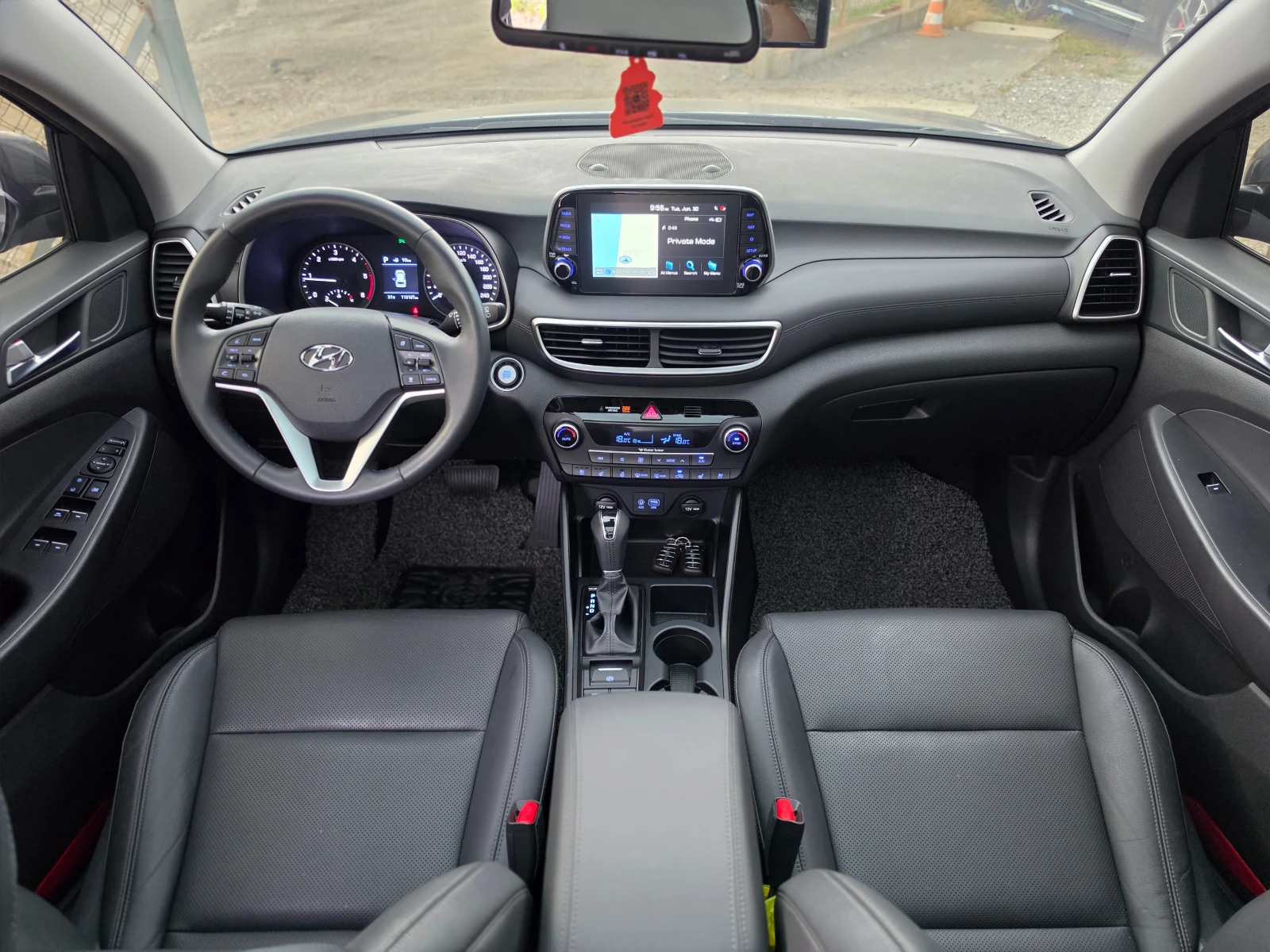 Hyundai Tucson 2.0D ! 2WD ! Premium !, снимка 9 - Автомобили и джипове - 55325283