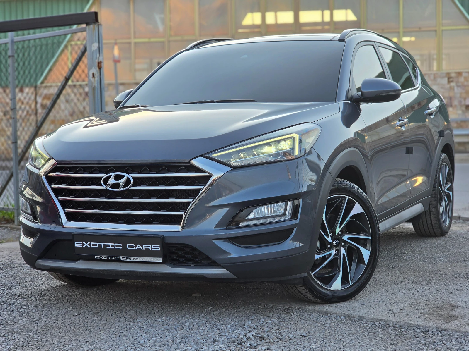Hyundai Tucson 2.0D ! 2WD ! Premium !, снимка 3 - Автомобили и джипове - 55325283
