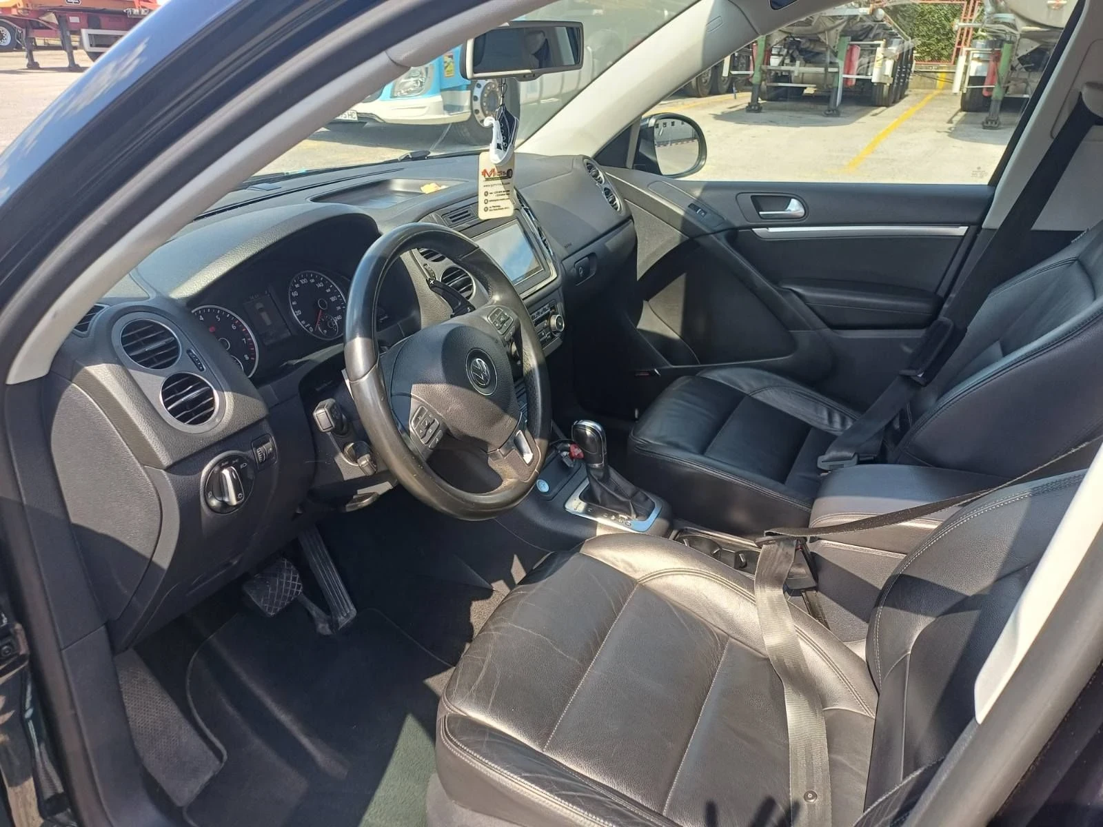 VW Tiguan, снимка 8 - Автомобили и джипове - 55556008