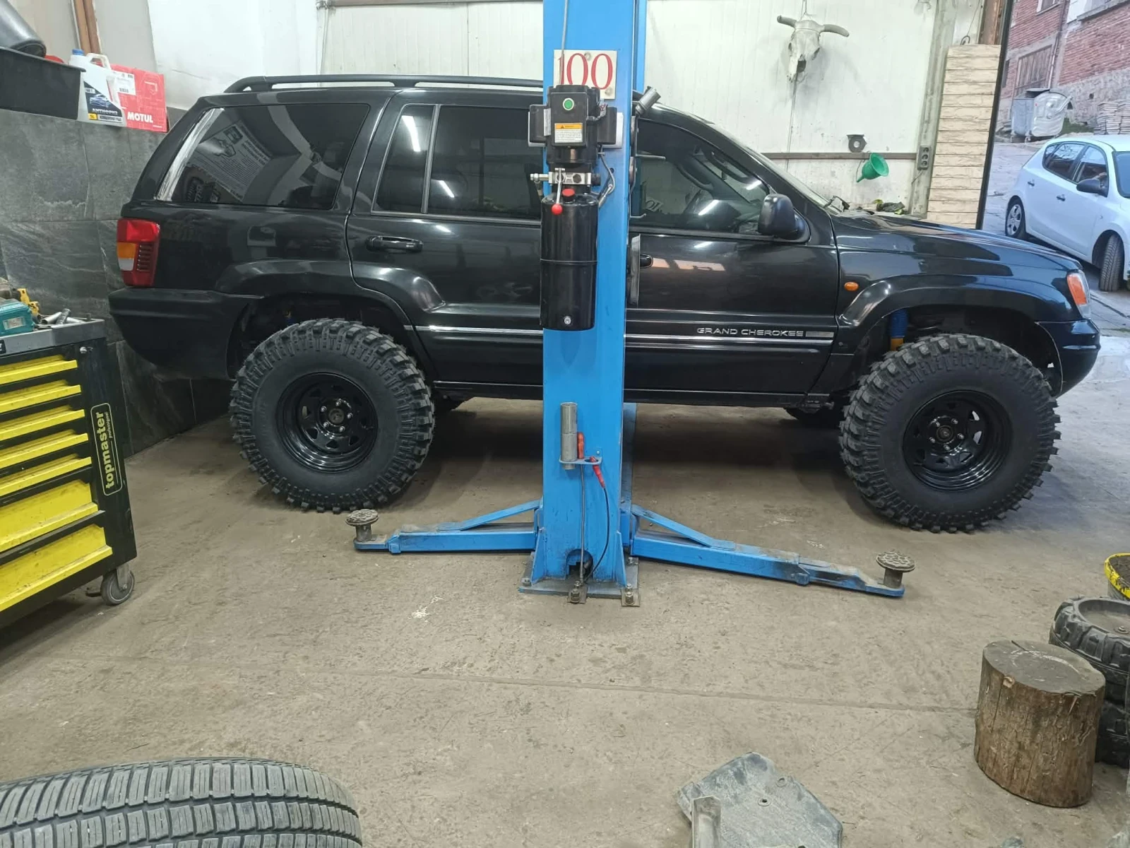 Jeep Grand cherokee 2.7, снимка 2 - Автомобили и джипове - 55894222