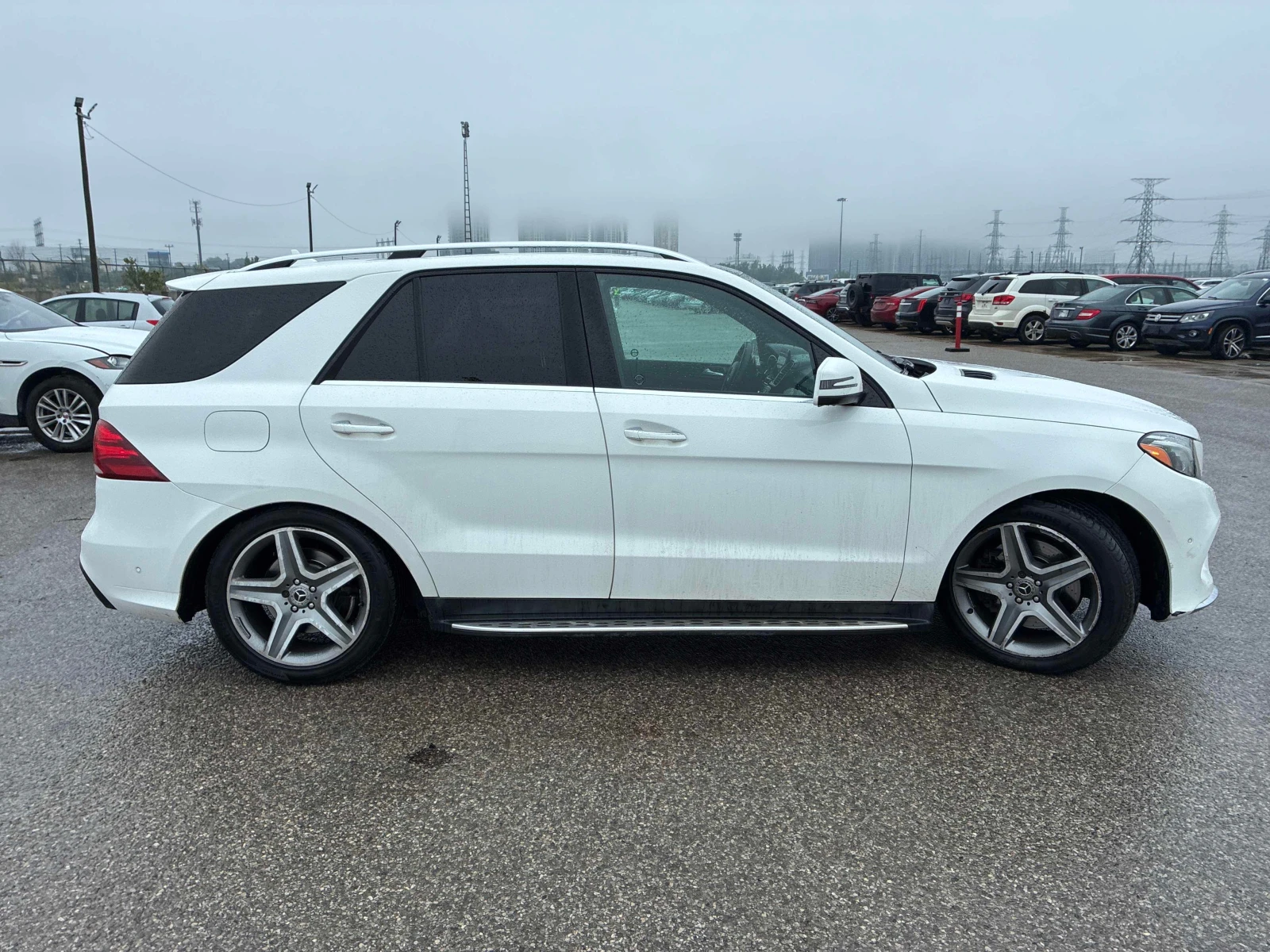 Mercedes-Benz GLE 400 4MATIC* DIS* H/K* PANO* , снимка 3 - Автомобили и джипове - 55905409