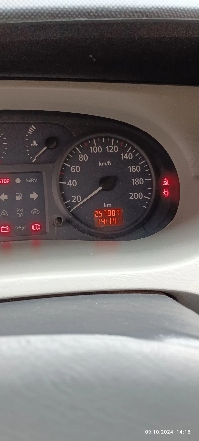 Renault Trafic, снимка 6 - Бусове и автобуси - 53301391