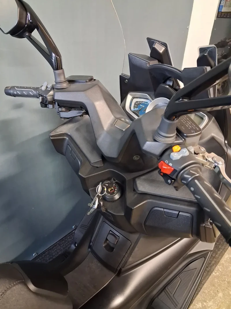 Kymco Xciting VS 400i TCS ABS FULL LED, снимка 11 - Мотоциклети и мототехника - 52930793