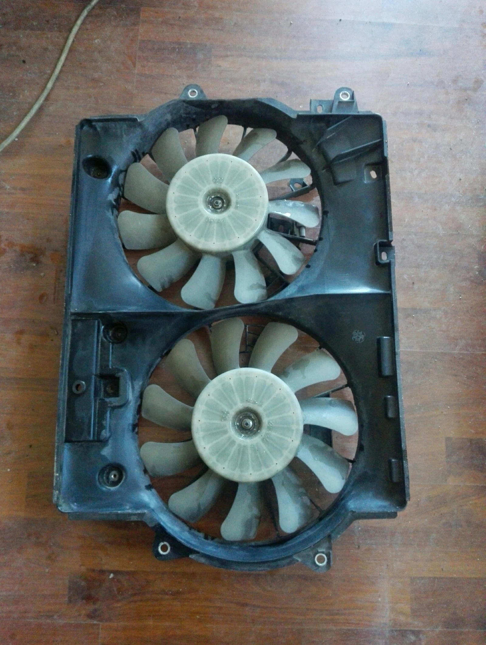   IS220 2.2 | Mobile.bg   1