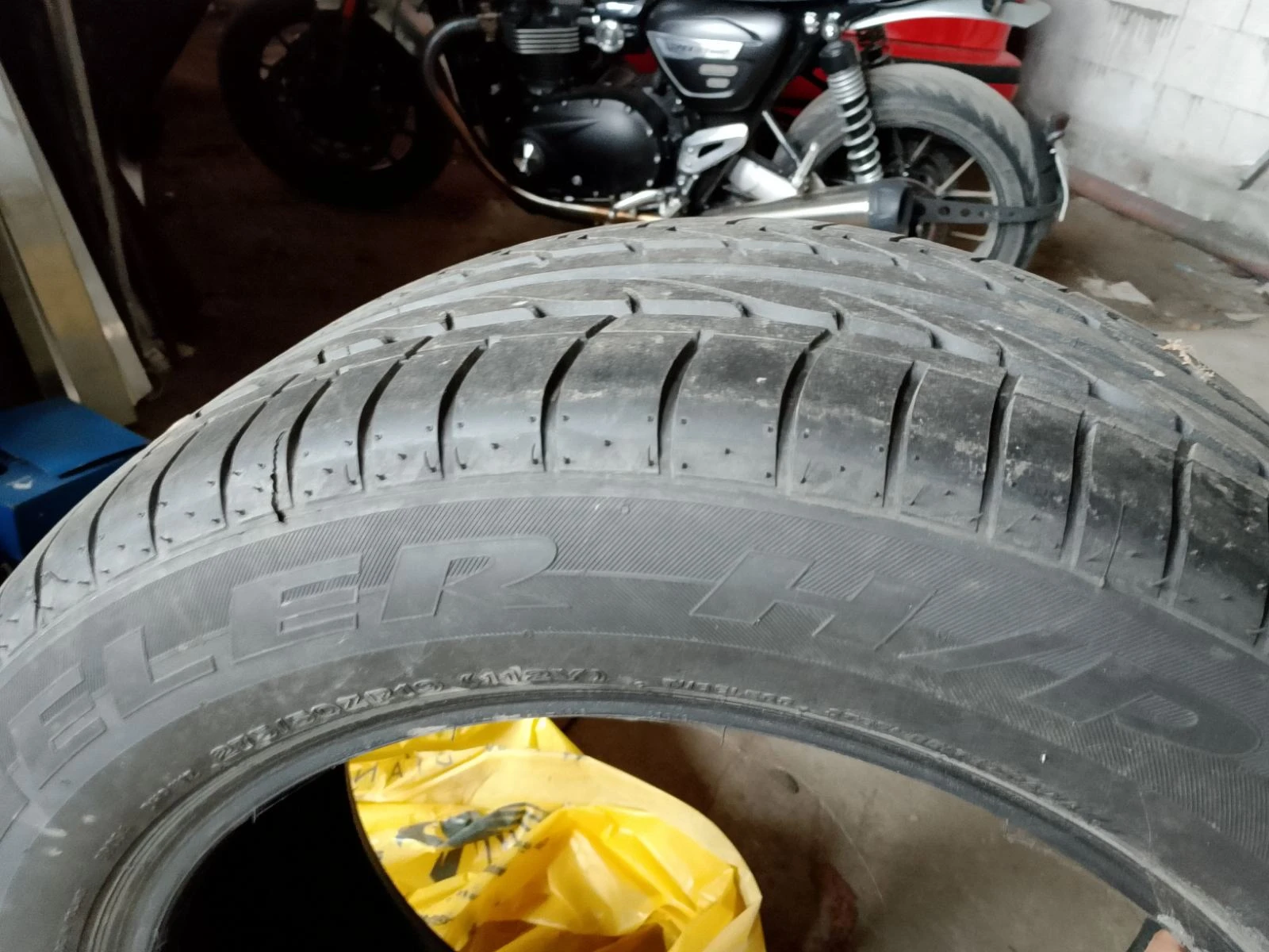 Гуми Летни 275/50R19, снимка 3 - Гуми и джанти - 54537279
