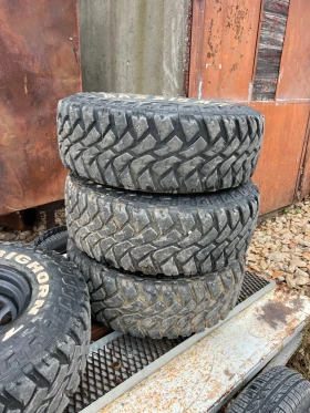 Гуми с джанти Maxxis 250/70R15, снимка 4 - Гуми и джанти - 48580485