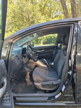 Toyota Auris, снимка 7