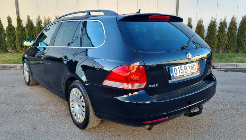 VW Golf 1.6TDI, снимка 8 - Автомобили и джипове - 48730339